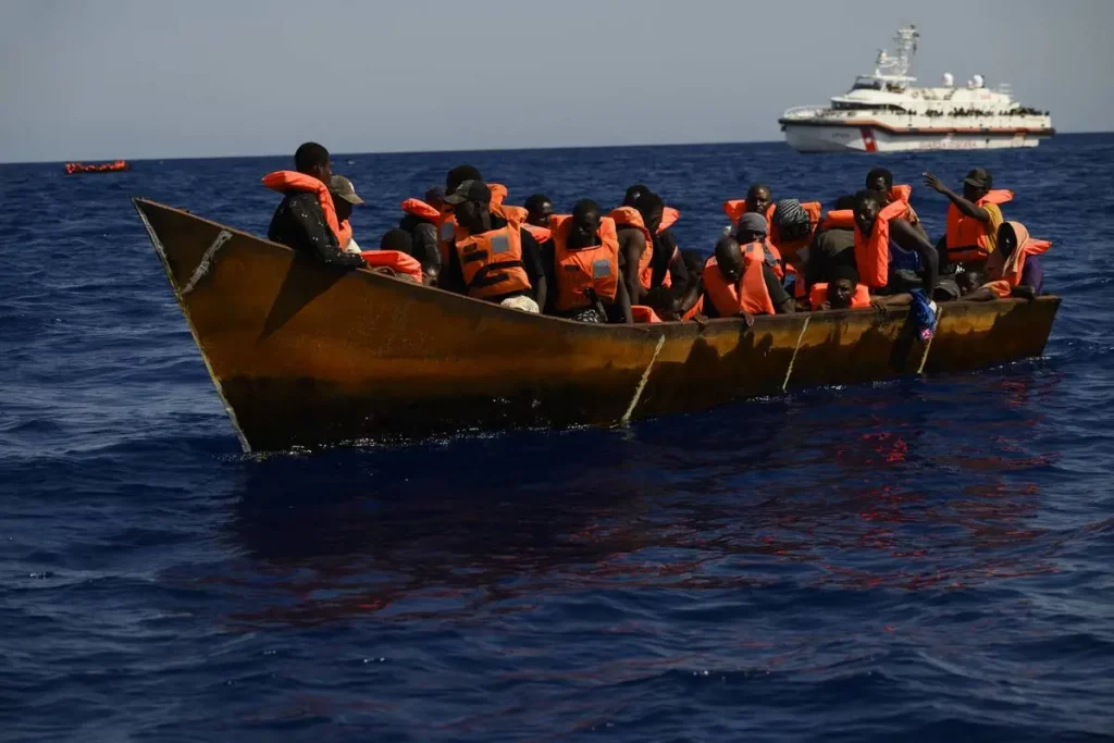 Migrant boat sinks near Lampedusa