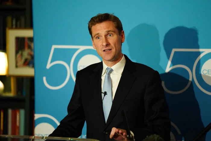 Video of Schoolgirls Welcoming Refugees in Wales Sparks Controversy Welsh Refugee Council video controversy