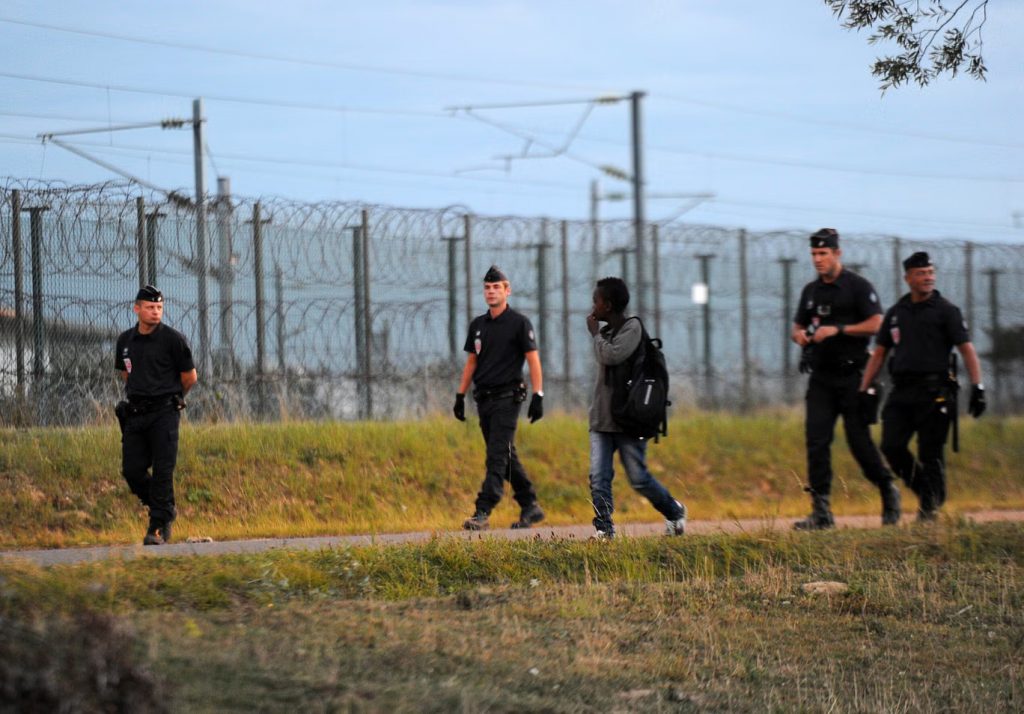 UK migrant detention centres