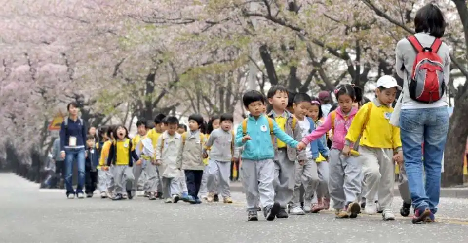 Korean Church Steps Up to Help Undocumented Migrant Children Access Healthcare Undocumented migrant children healthcare