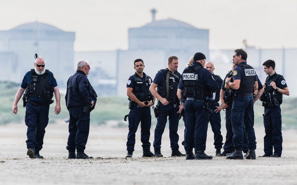 France blames Brexit for migrant crossings