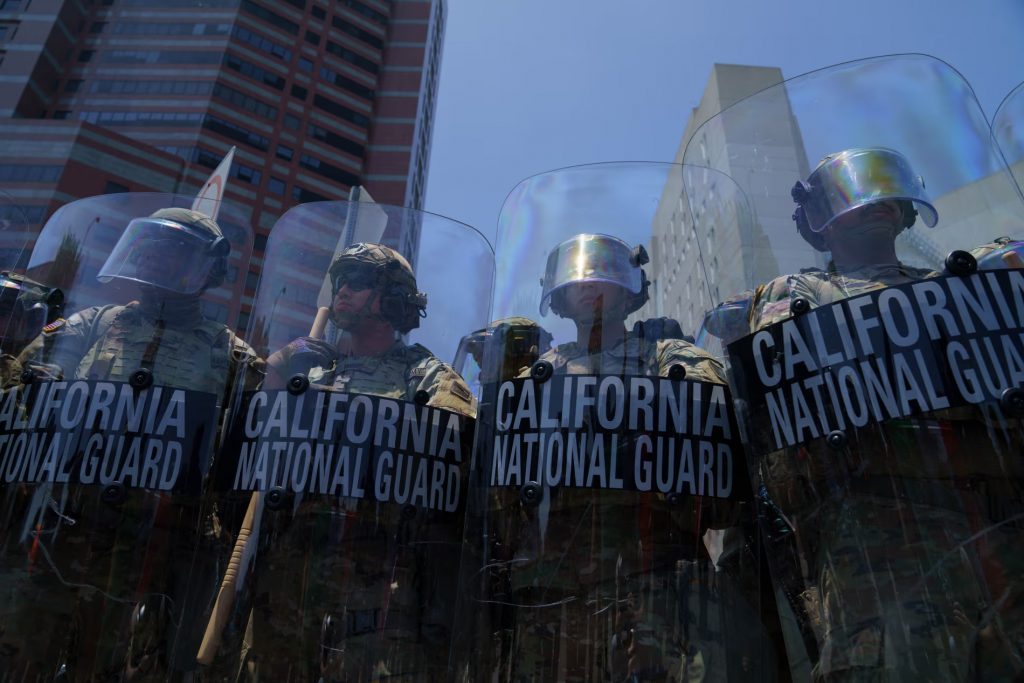 Trump migrant raids Los Angeles