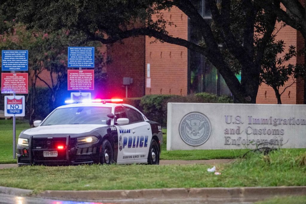 Texas migrant TikTok bounty on ICE agents