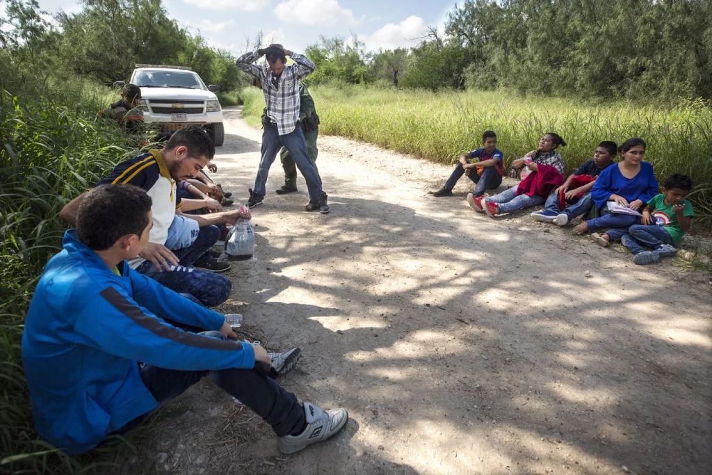 Detained migrant children reunification