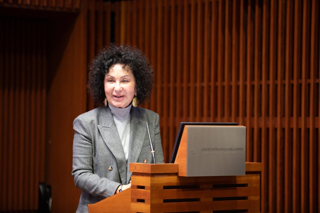 Italy Plans to Hire Migrants to Tackle Aging Workforce and Labour Shortage Italy migrant hiring project