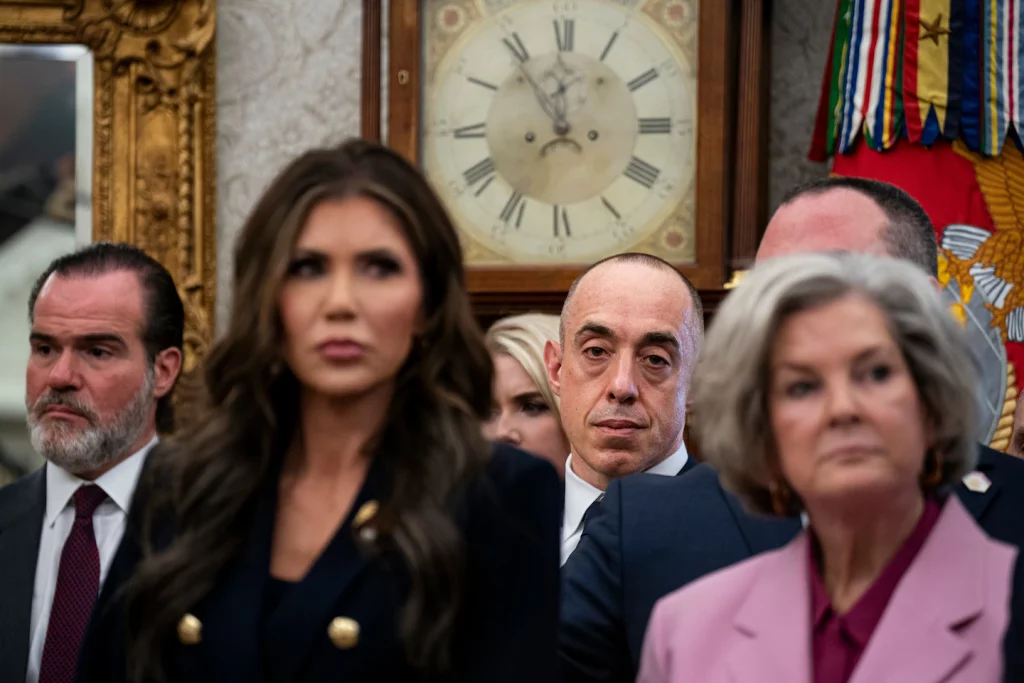 Judge Seeks Whistleblower Testimony in US Migrant Deportation Case US migrant planes court case