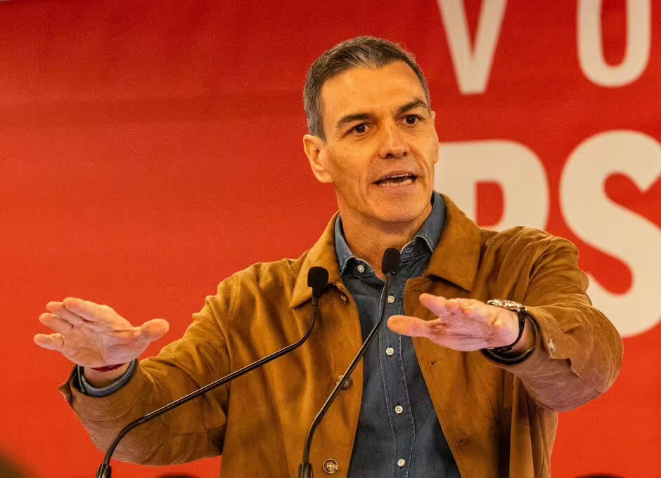 Spain Announces Residency for Up to 500,000 Undocumented Migrants Amid Political Backlash Spain migrant residency plan