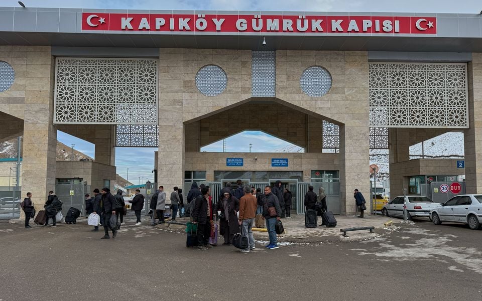 Turkey Prepares Contingency Plans for Possible Migrant Influx from Iran Turkey migrant flow from Iran