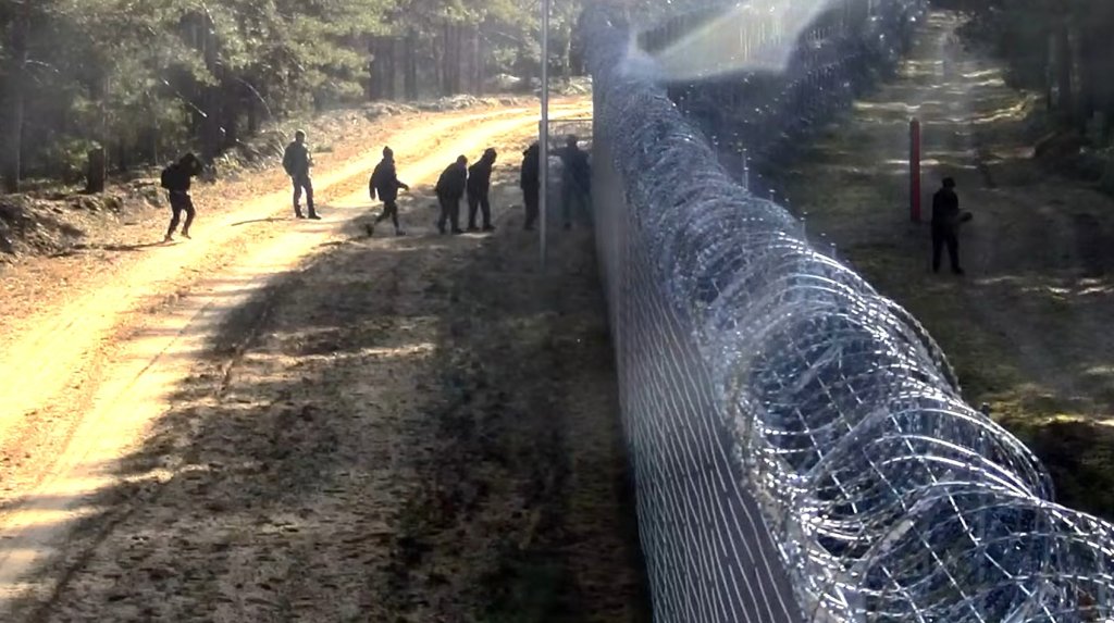 Lithuania Launches Operation After Migrants Enter via Underground Tunnel from Belarus Lithuania Belarus migrant crossing