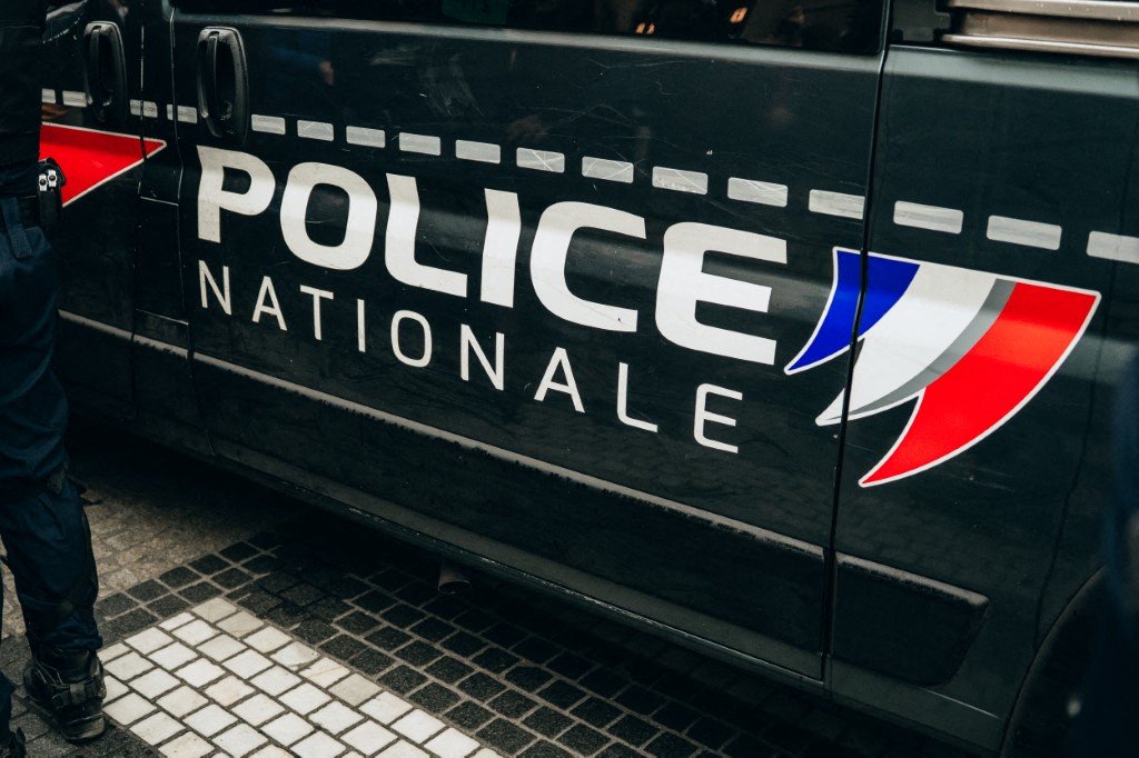 77 Migrants Found Inside Two Trucks Near Paris Migrants found inside trucks in France