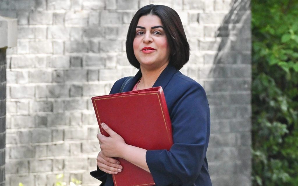 UK migrant settlement and citizenship 2026