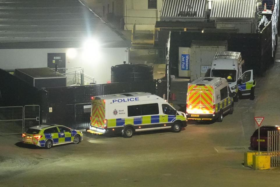 51 Migrants Reach Dover After 36 Hours at Sea as Six Protesters Arrested Migrants reach Dover after 36 hours at sea