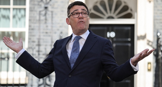 UK Government Condemns Anti-Migrant Protests After 140 Arrive in Portsmouth UK anti-migrant protests