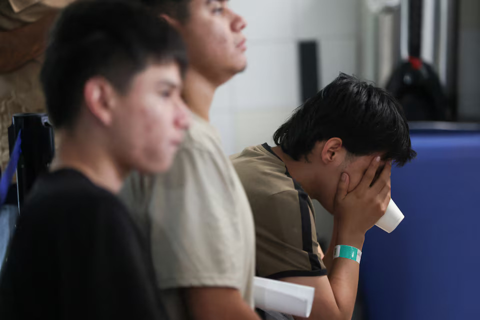 UN experts urge US to stop deporting migrants to third countries US deportations to third countries