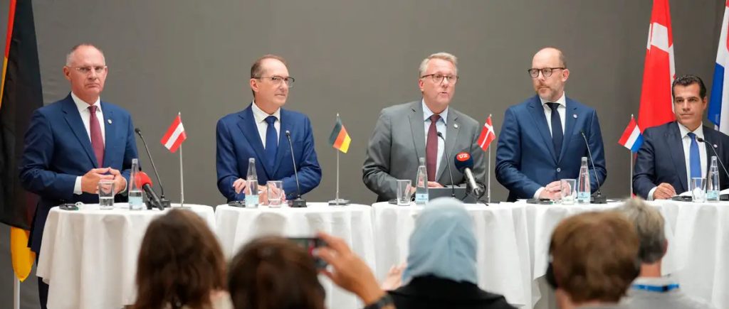EU migrant return hubs